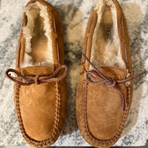 Ugg Slipper Dakota Moccasin
